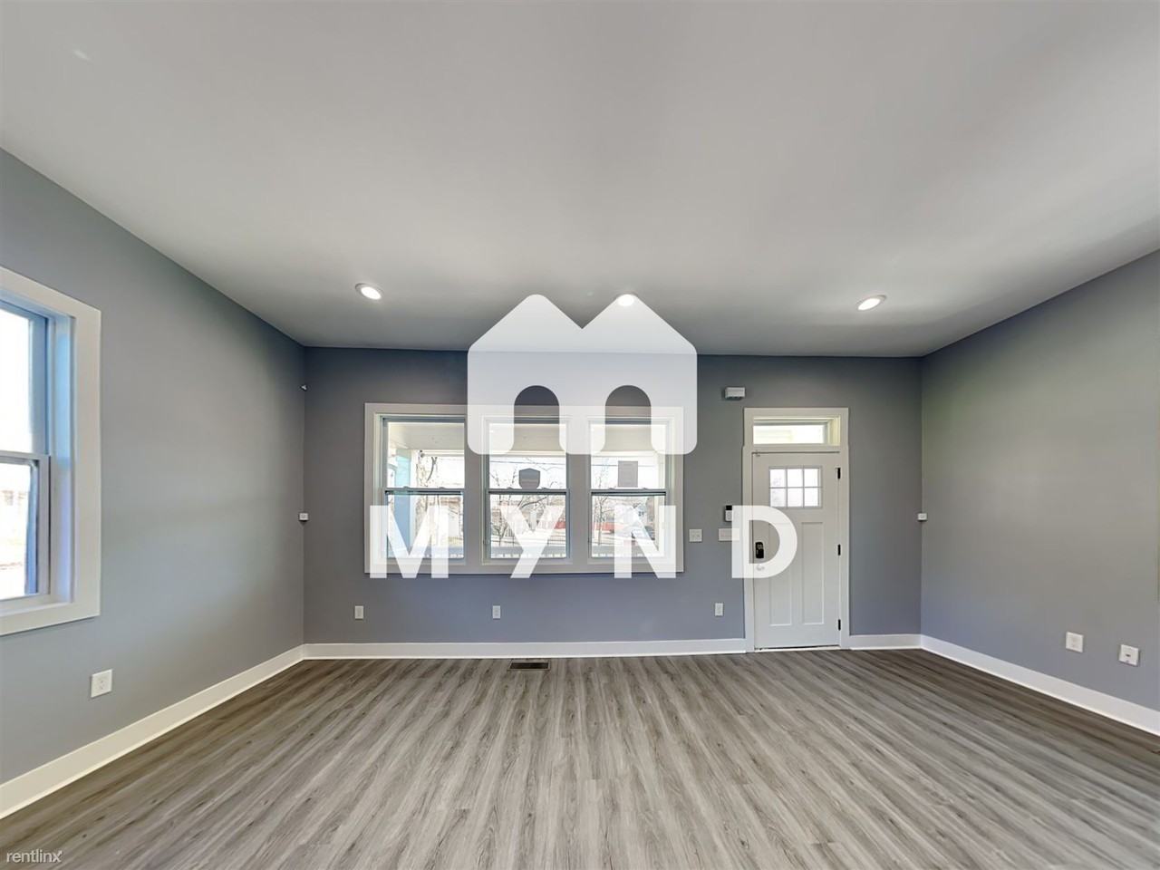 629 Windsor St Sw - Photo 3 of 27