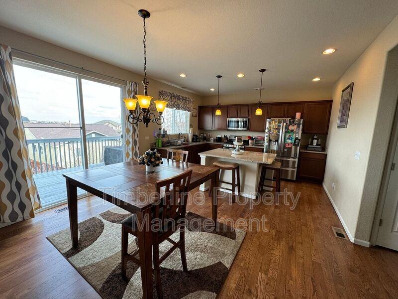 10047 Antler Creek Dr - Photo 6 of 15