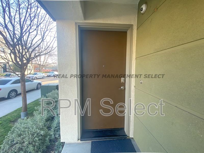 464 Tailoff Ln - Photo 2 of 20