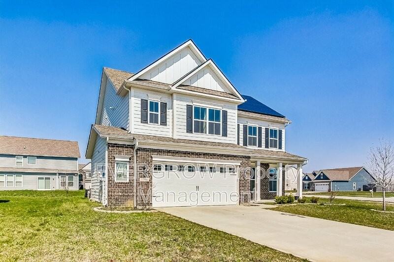 1394 Sunnybrook Ln - Photo 2 of 50