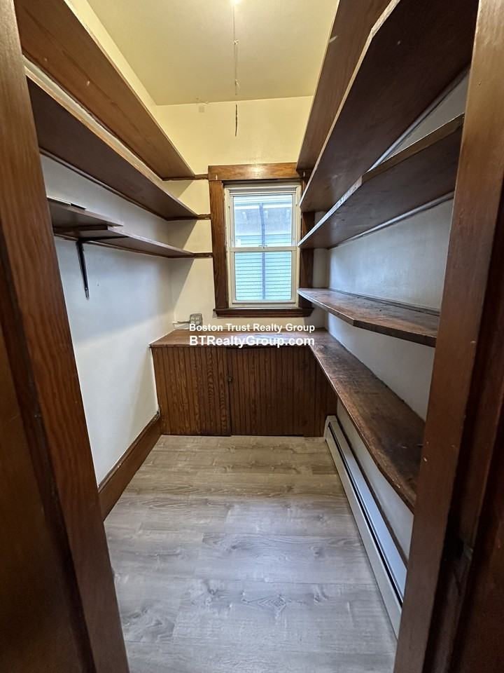 497 Talbot Ave #3 - Photo 4 of 28