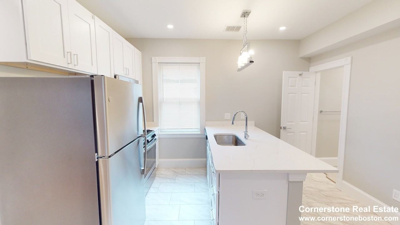 E Cottage St #1 - Photo 5 of 22