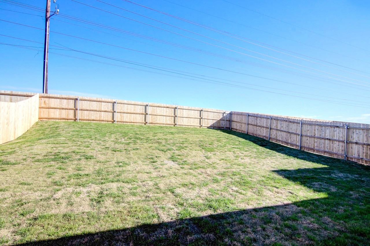 4136 Twinleaf Dr - Photo 3 of 18