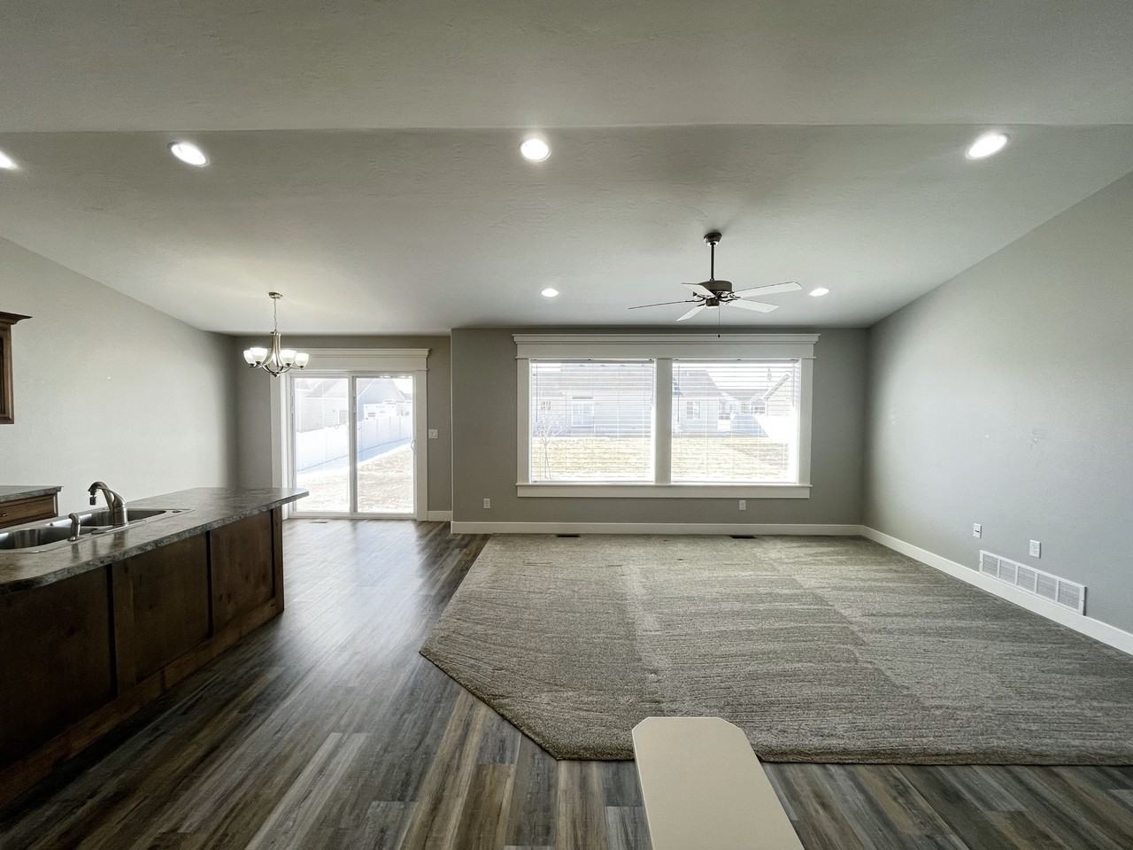 3987 N Livingston Ave - Photo 7 of 18