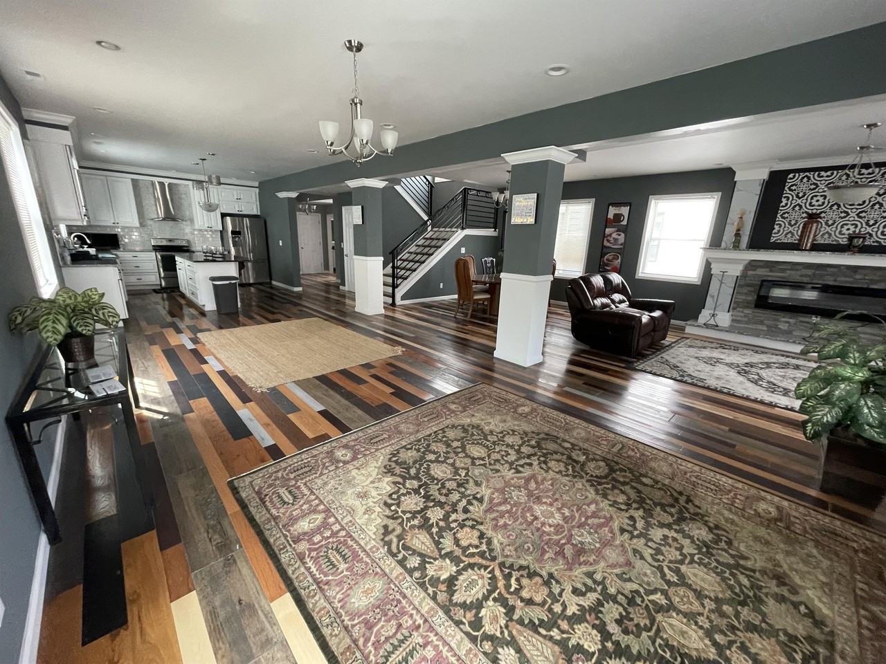 3432 Capitol - Photo 6 of 14