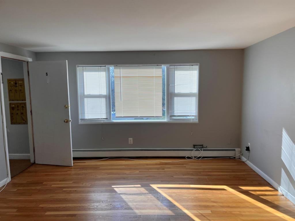 49 Miller St Apt 5 - Photo 2 of 5