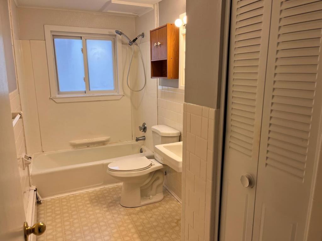 49 Miller St Apt 5 - Photo 3 of 5