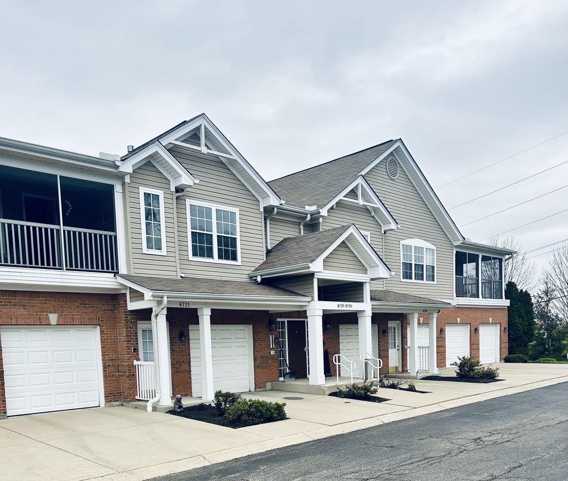 6711 Kelseys Oak Court - Photo 2 of 22