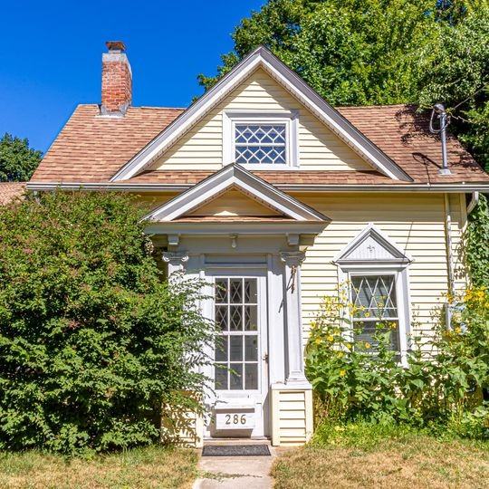 286 Ocean Avenue - Photo 2 of 13