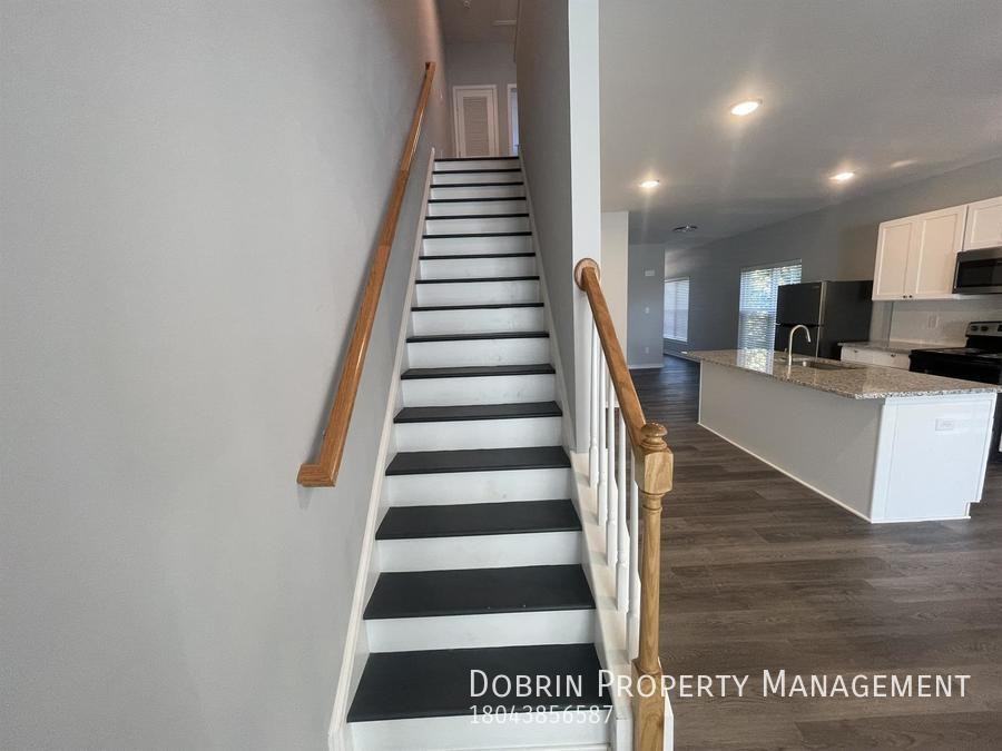 2080 Moore St - Photo 7 of 17