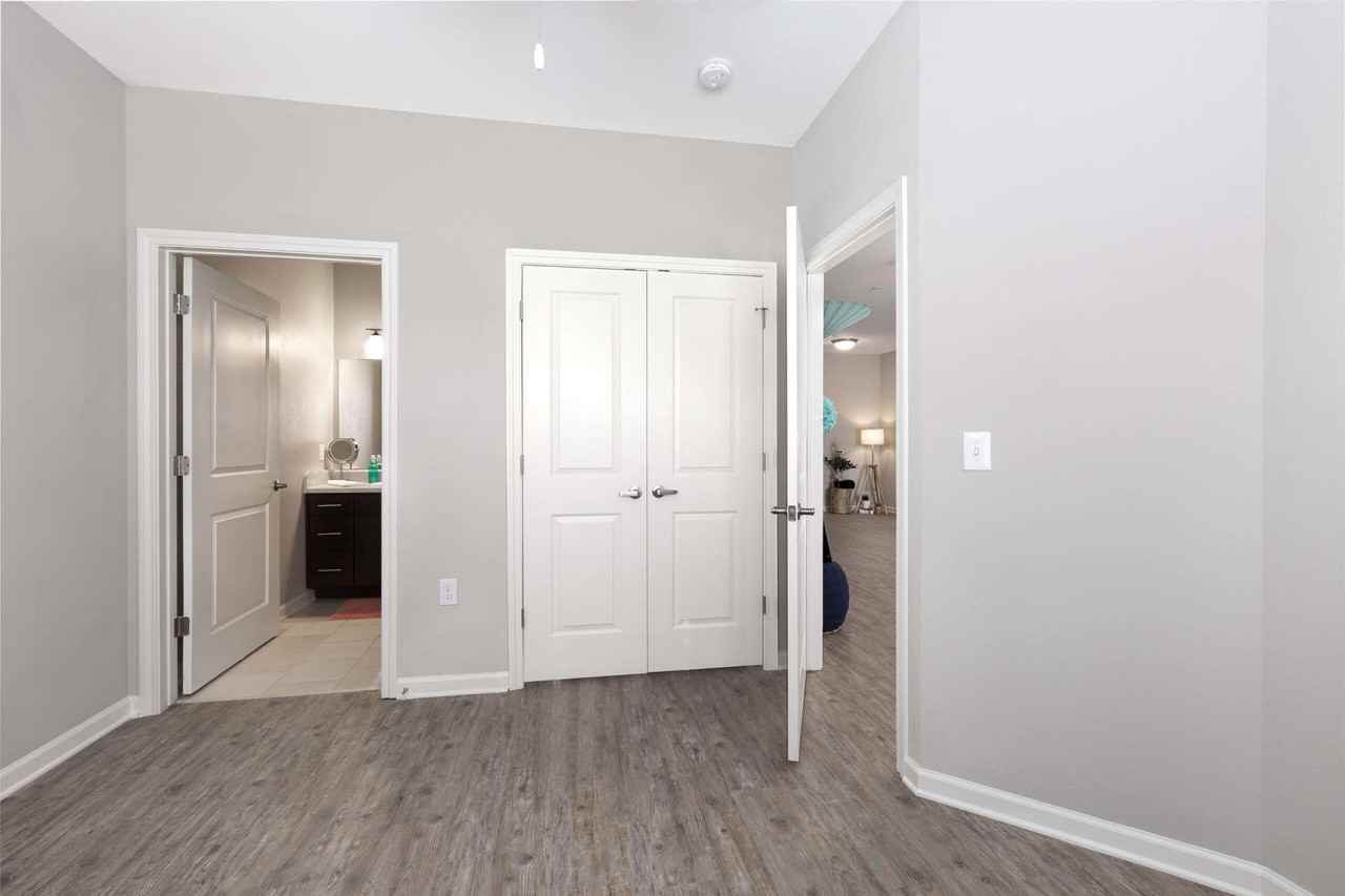 Meadowbrook - Photo 4 of 30