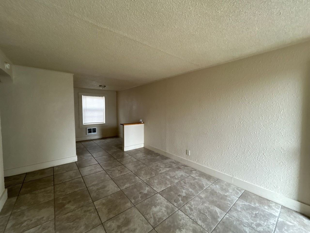 1 Bedroom in Madras - Photo 2 of 8