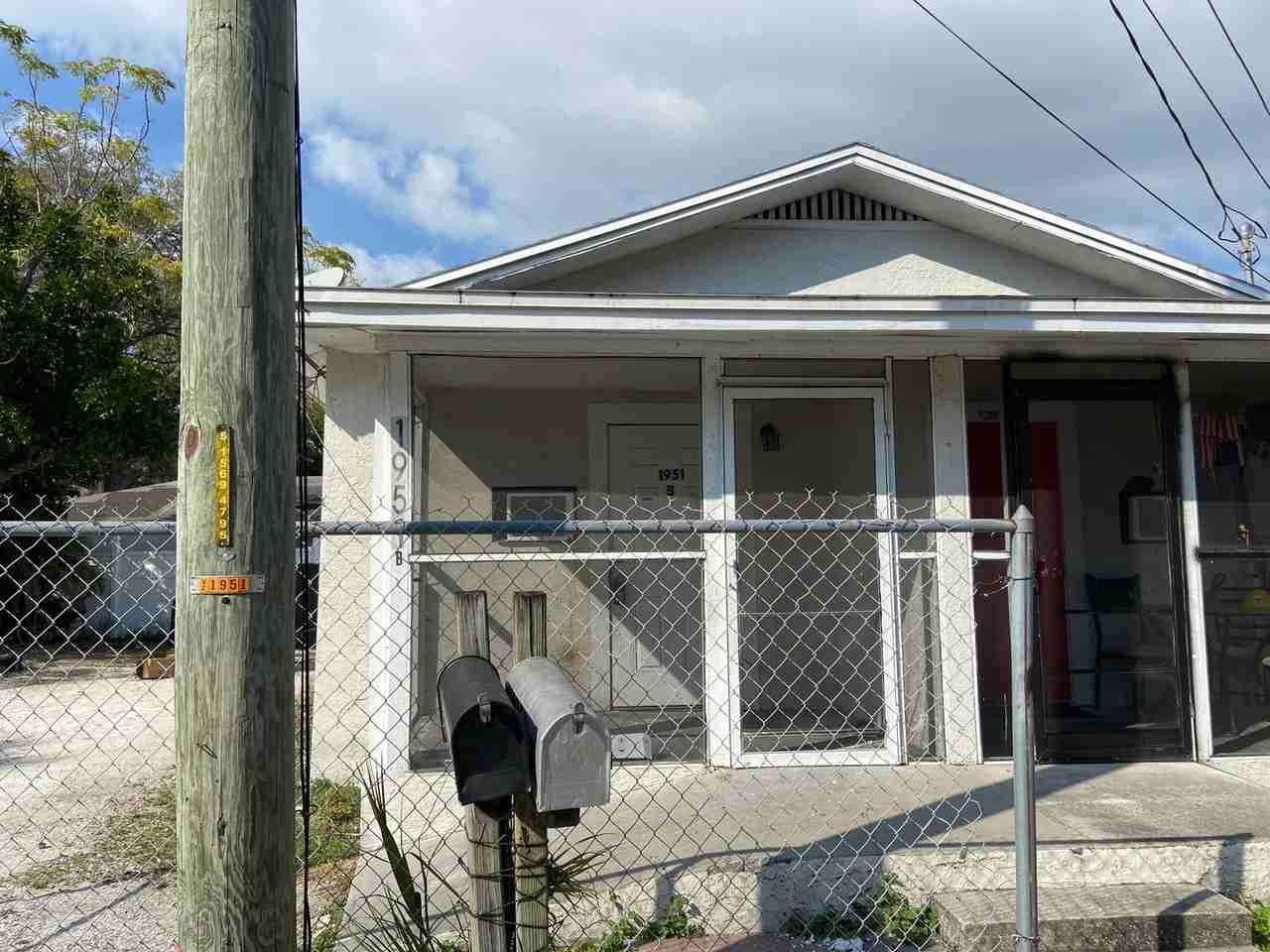 PW01m Triplex 1951 24th St Sarasota - Photo 2 of 9