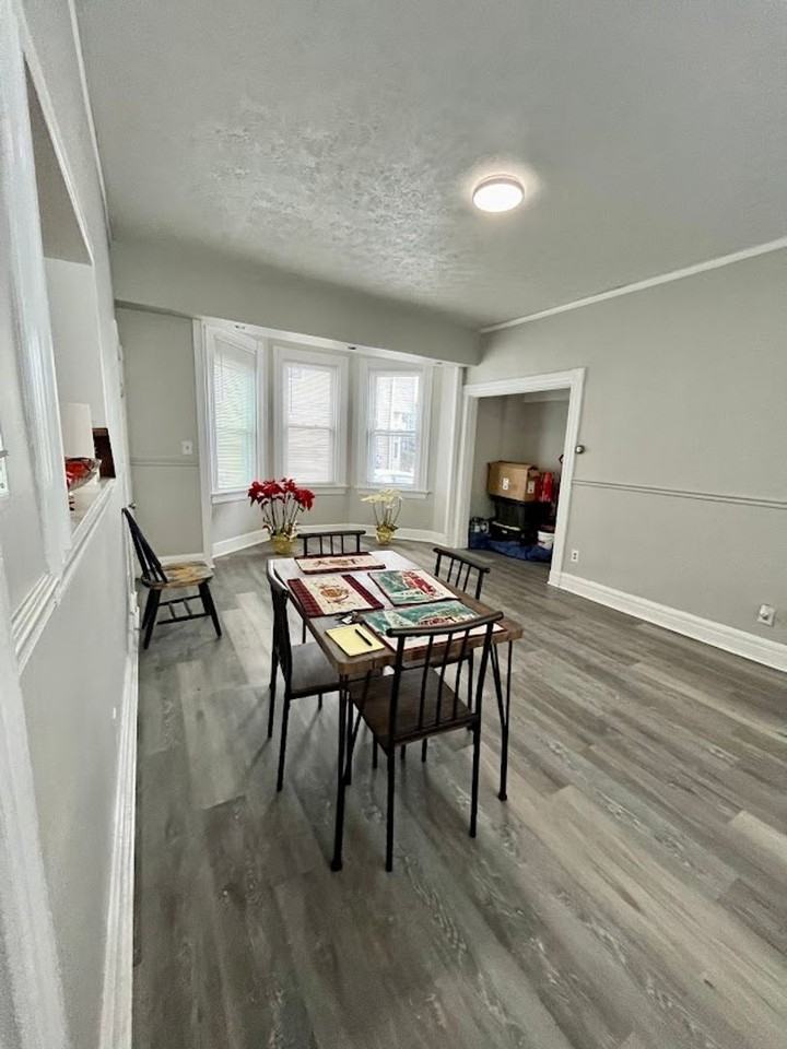 120 W 65th St - Photo 4 of 15