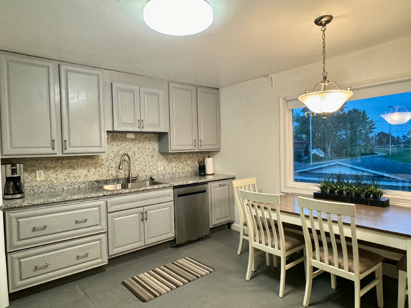 7633 Bloomington Ave - Photo 3 of 21