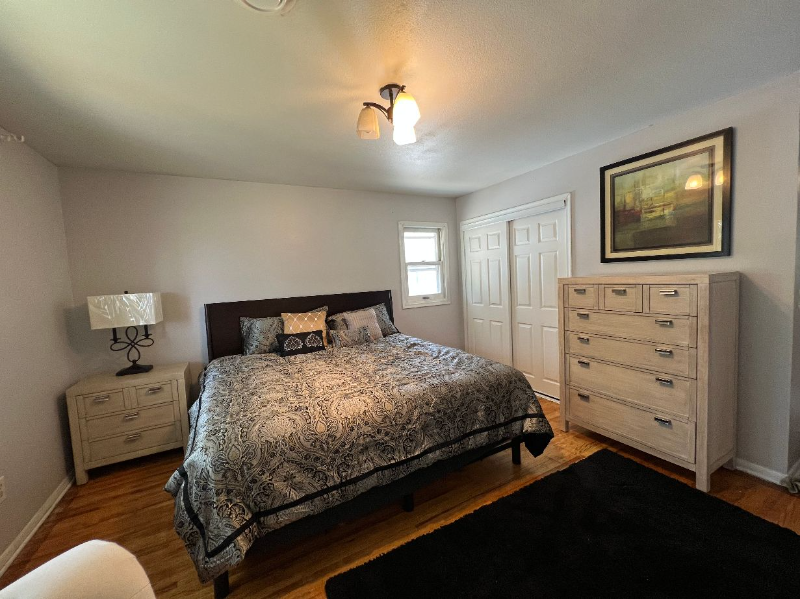 7633 Bloomington Ave - Photo 5 of 21