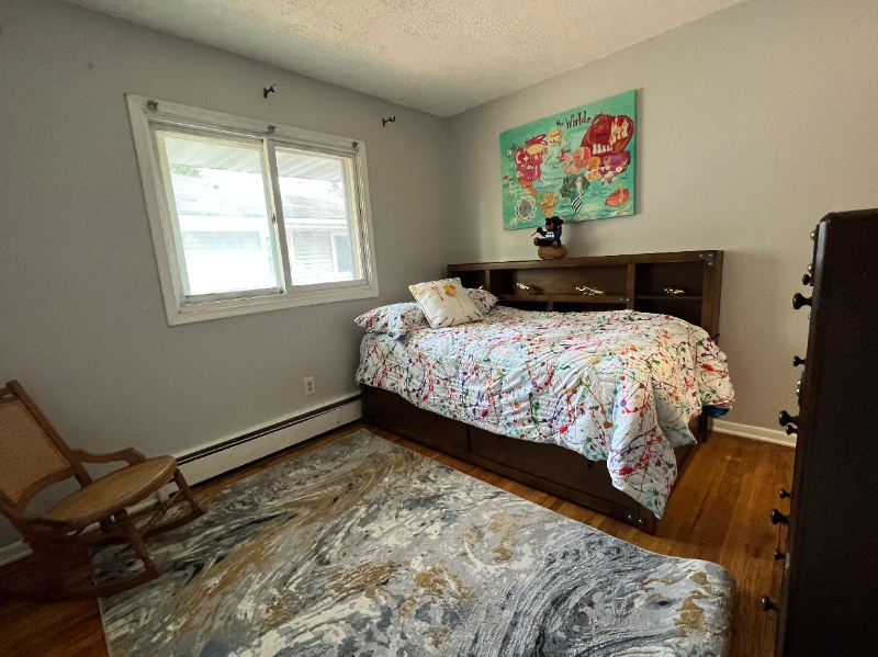 7633 Bloomington Ave - Photo 7 of 21