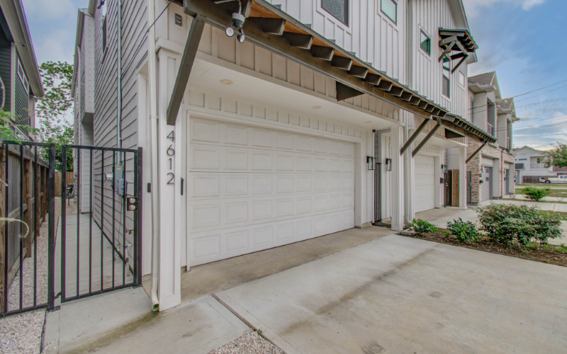 4612 Oats St - Photo 2 of 38