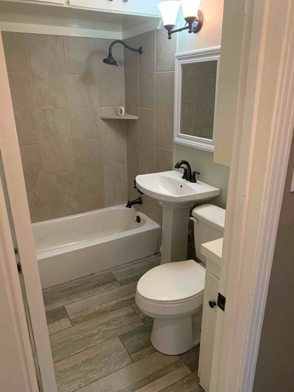 1522 Demaree Ln - Photo 3 of 8