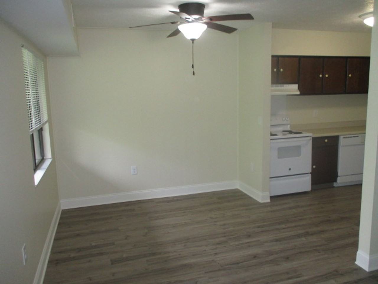 Thorn Run Apartments - Photo 2 of 22