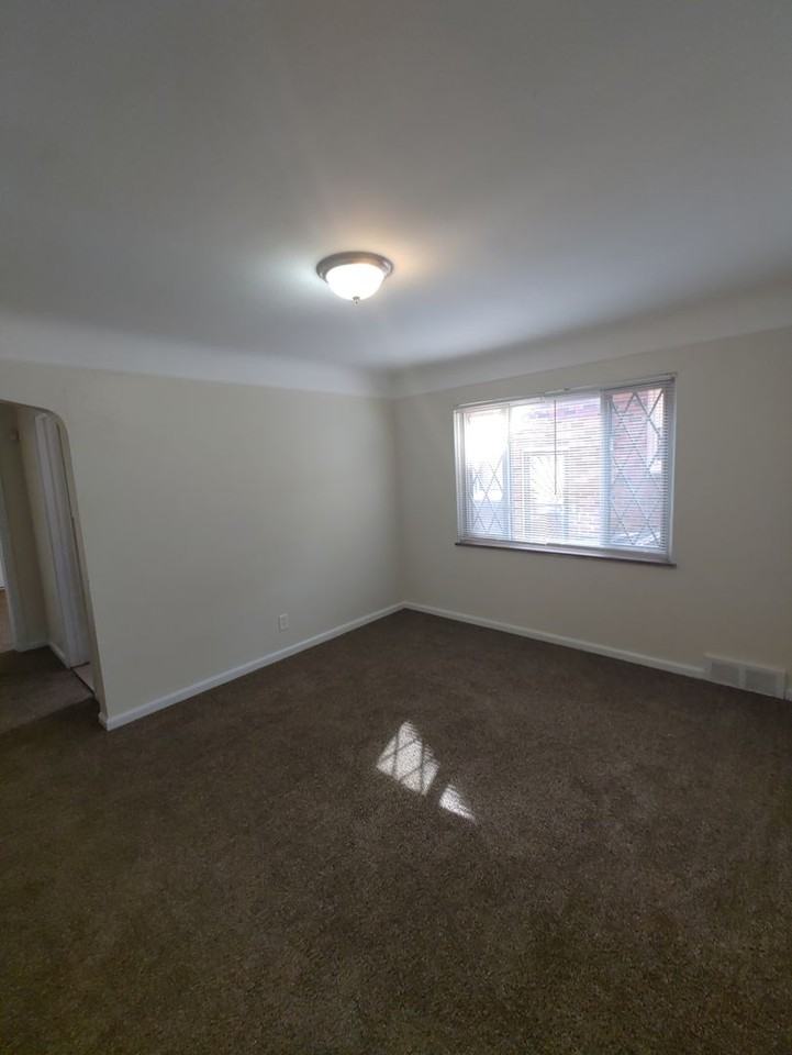 14836-40 Rutherford - Photo 3 of 22