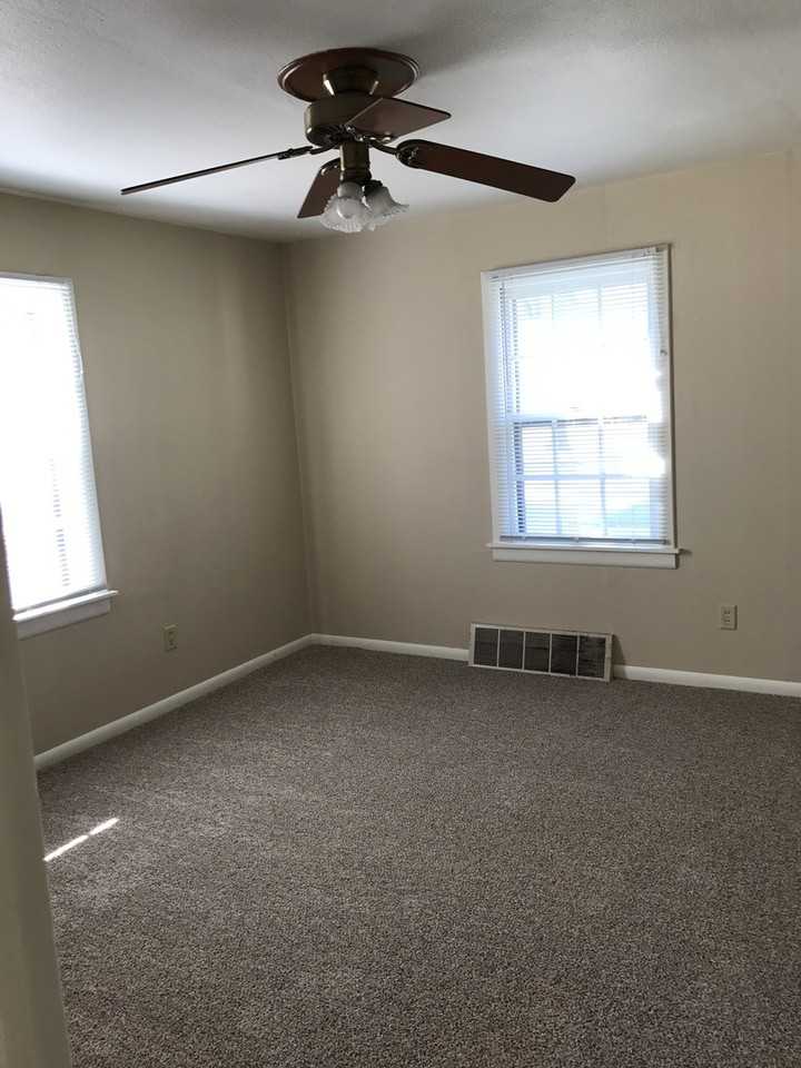 2320 2nd Ave N - Photo 3 of 8