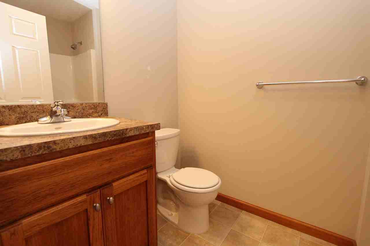 138 Tulip Blvd - Photo 3 of 18