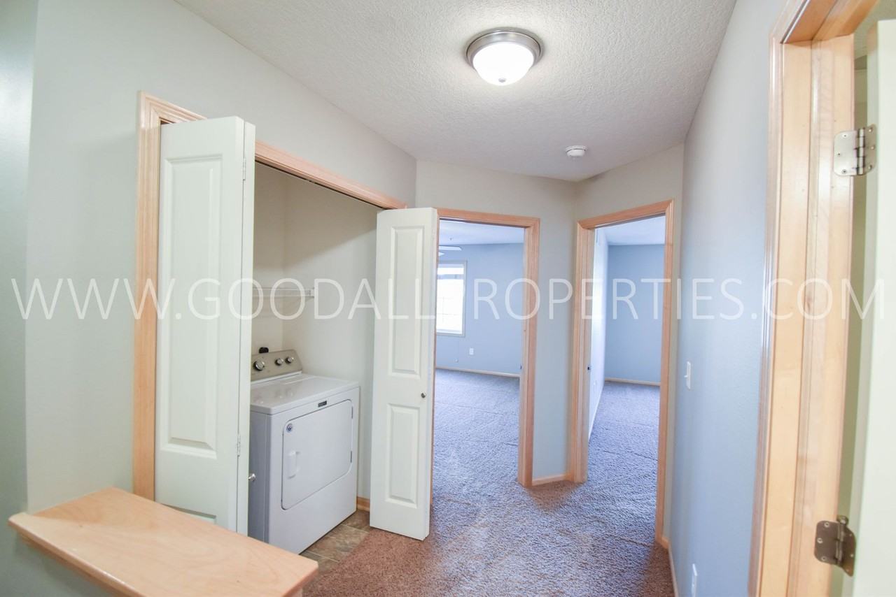 569 85th St - Photo 7 of 19