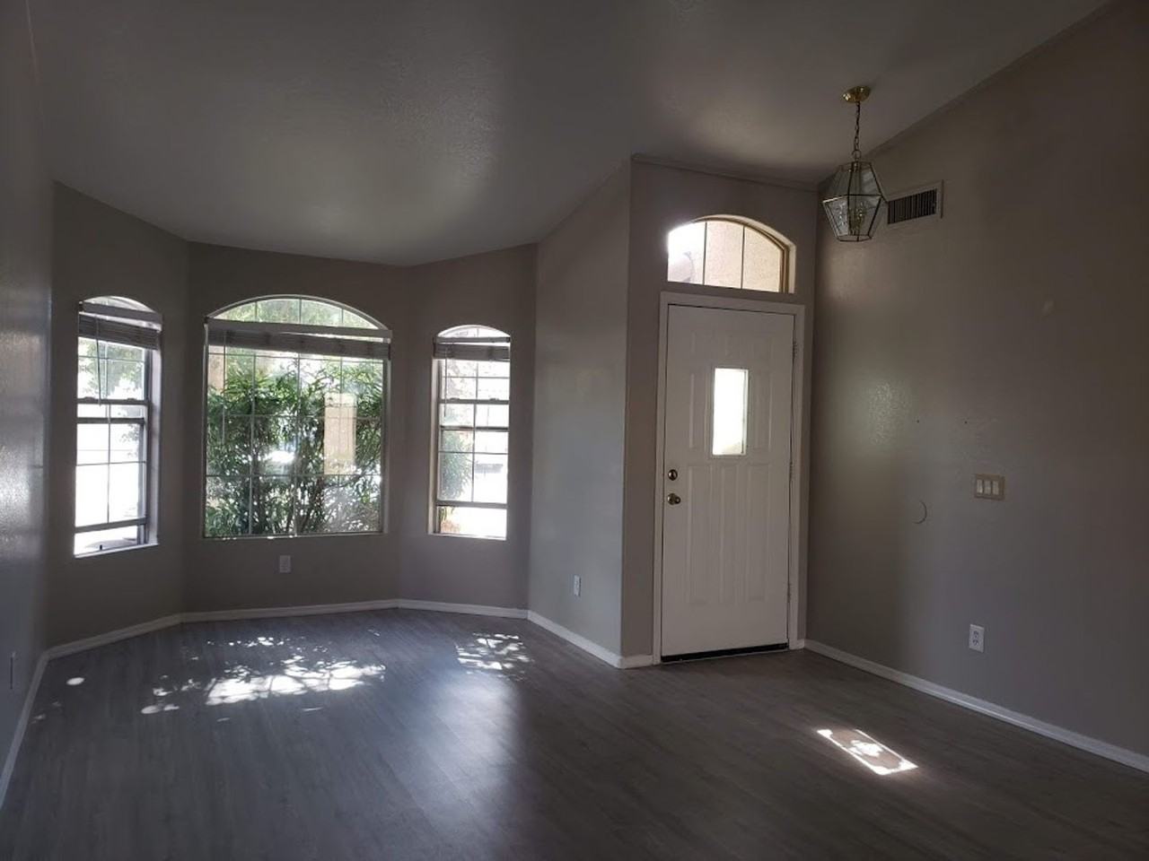 1782 W Springfield Way - Photo 5 of 7