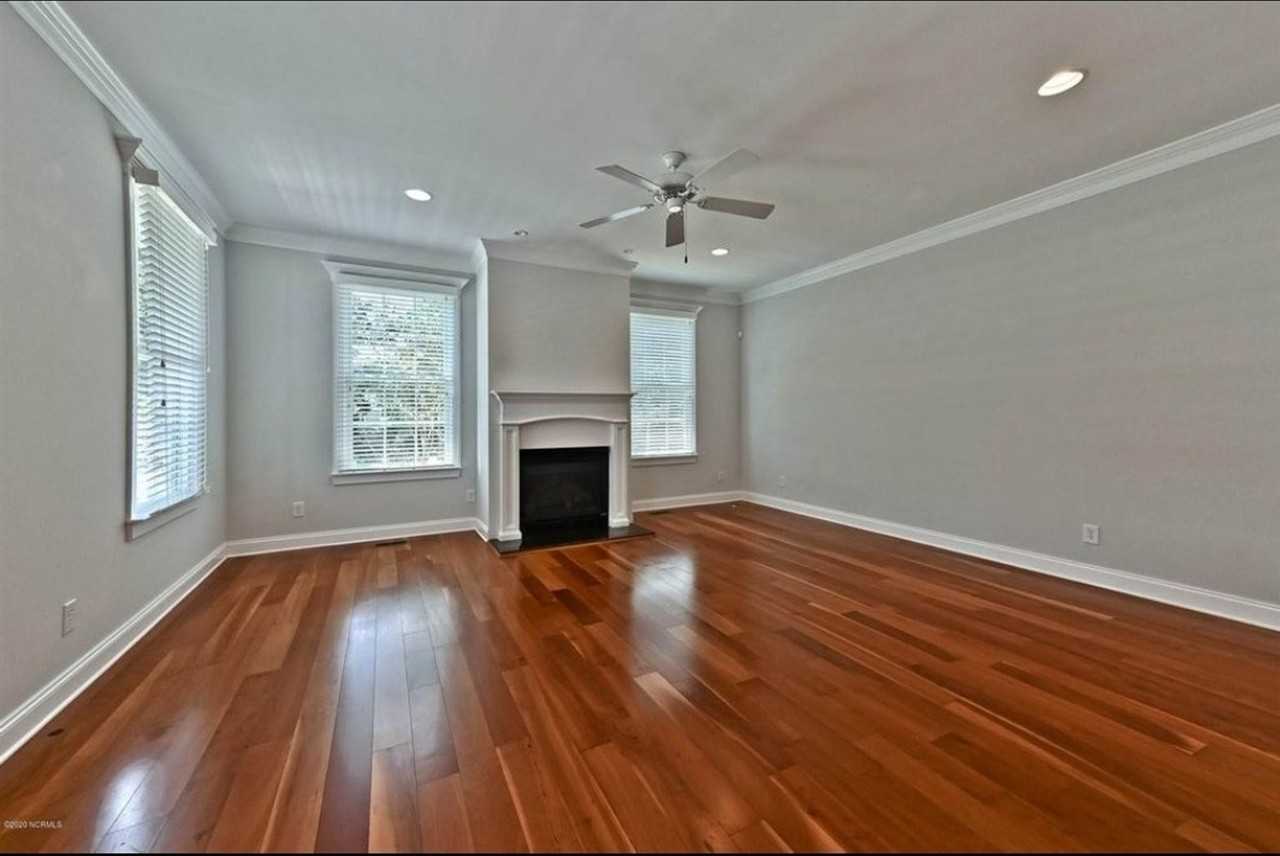 7803 Beachcomber Ct - Photo 7 of 34