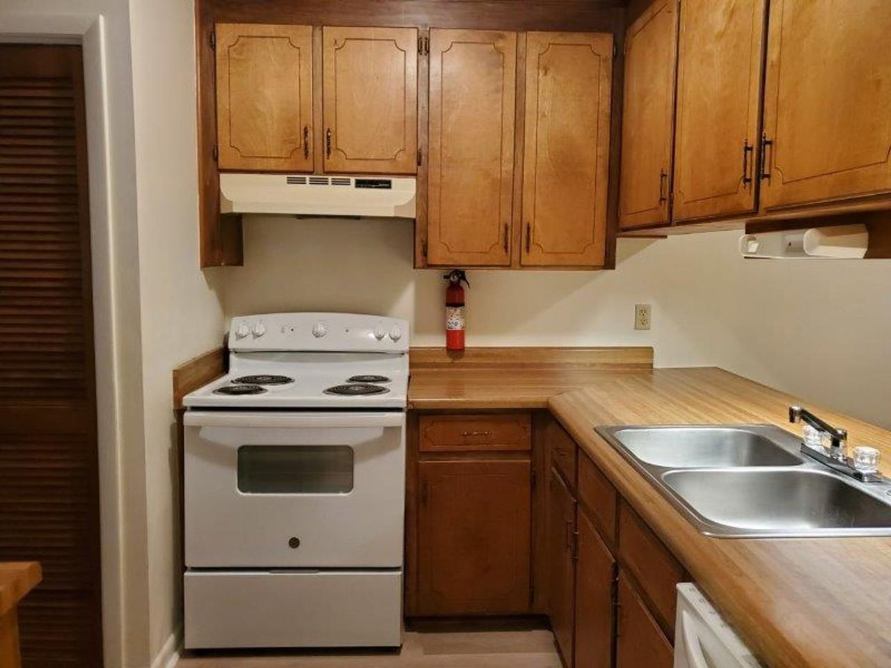137 Brian Ct - Photo 3 of 25