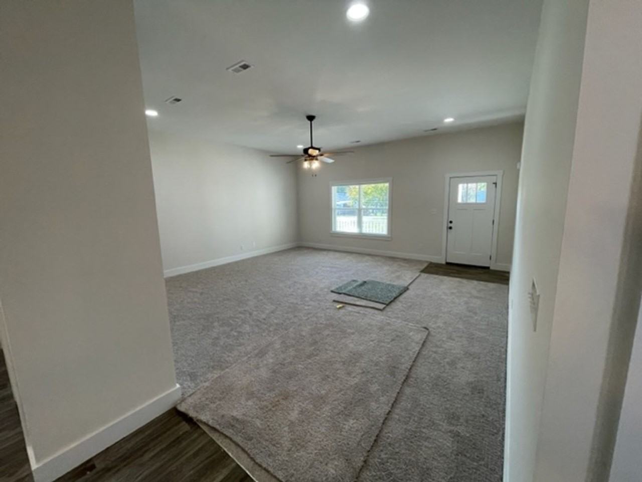 2422 Patrick Ave - Photo 3 of 23