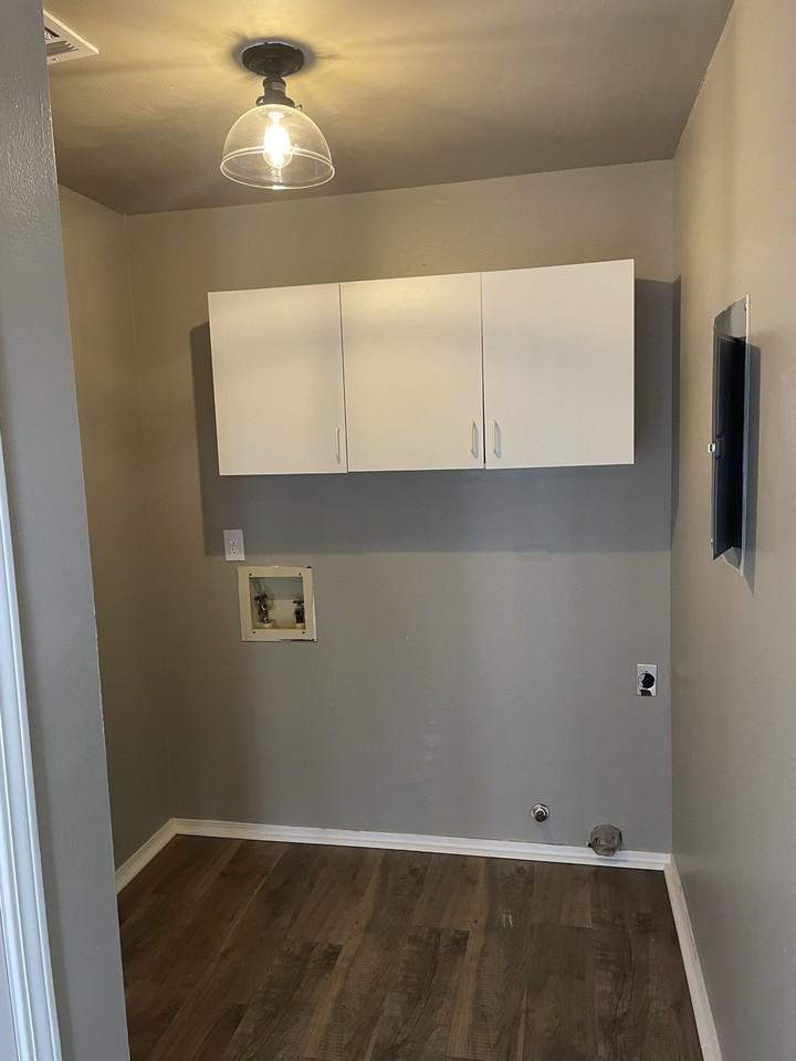 50 Hunsley Rd #NA - Photo 3 of 13