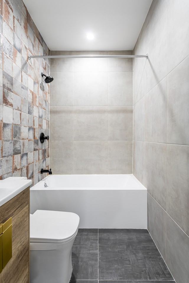 1667 Brooklyn Ave #2B - Photo 3 of 13