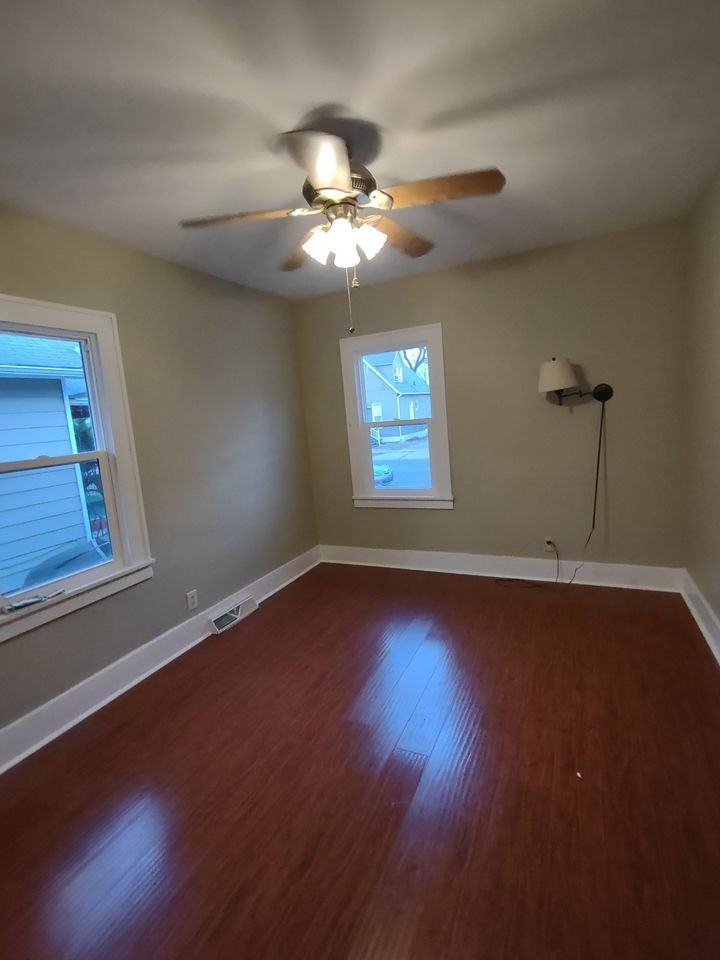 609 Plum St #NA - Photo 2 of 5