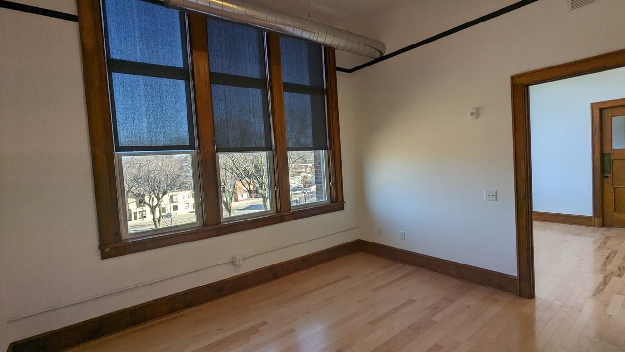 200 Dayton St - Photo 6 of 10