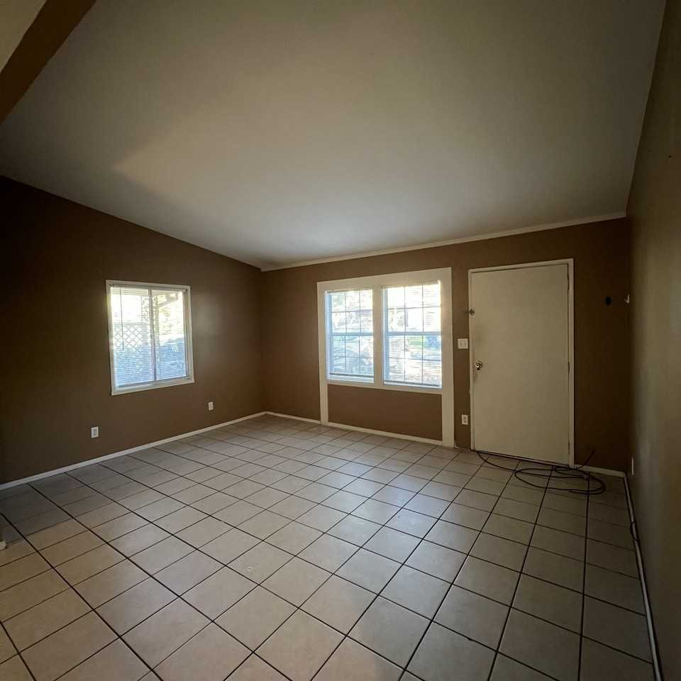 58 Francis Ave #NA - Photo 2 of 7