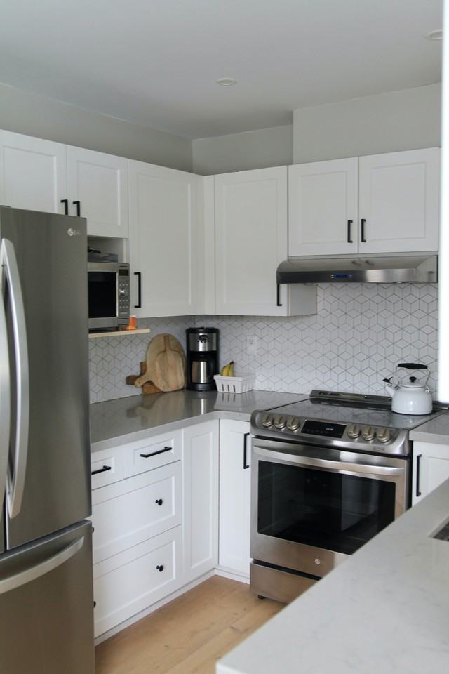 W Broadway & Trafalgar St - Photo 2 of 15