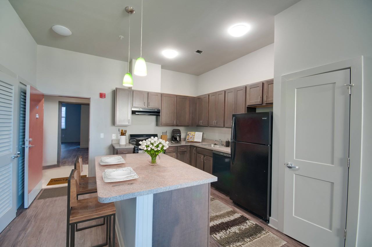 Franklin Lofts & Flats - Photo 4 of 21