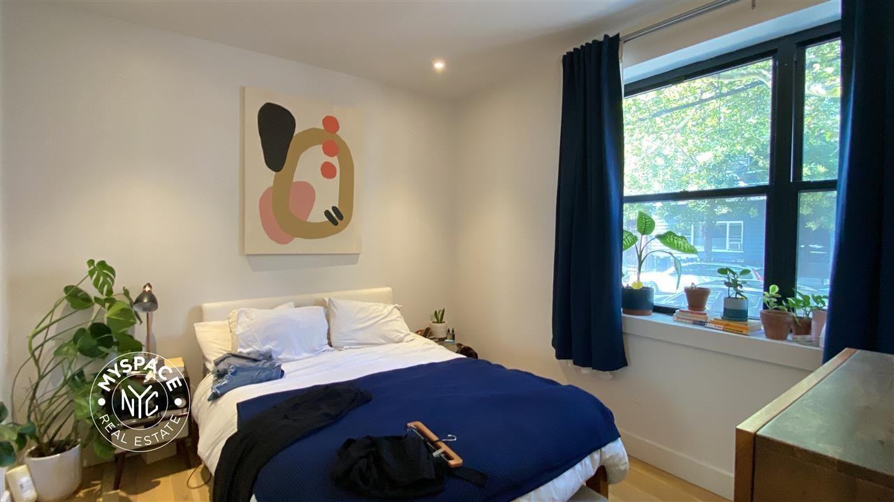 312 Devoe St #2B - Photo 6 of 9