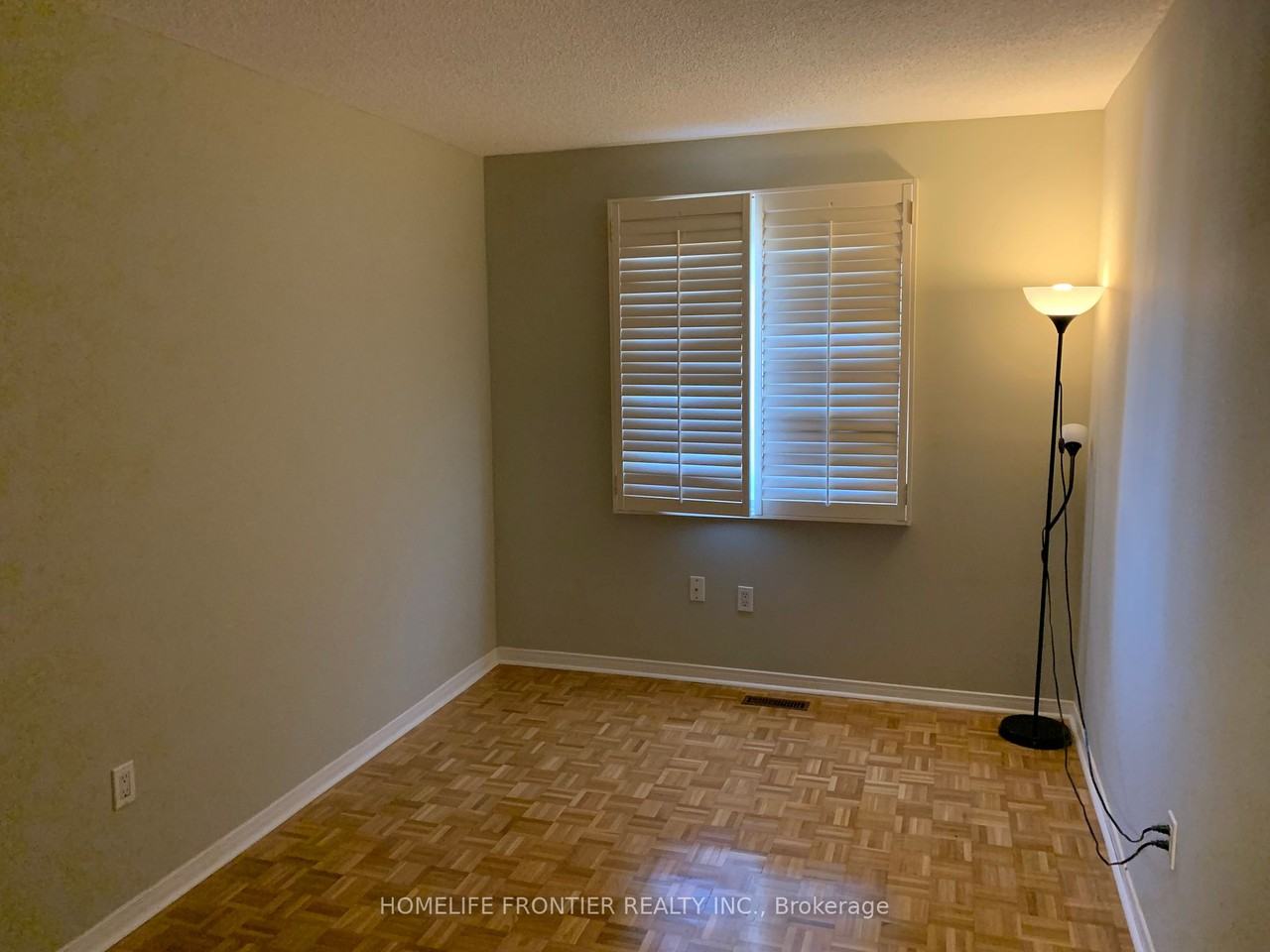 446 Brownridge Drive - Photo 2 of 6