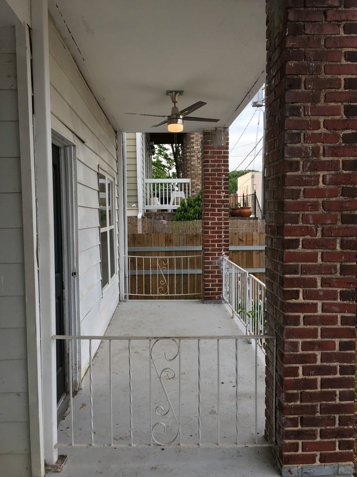 14 Hilliard Street Northeast #1 - Photo 3 of 8