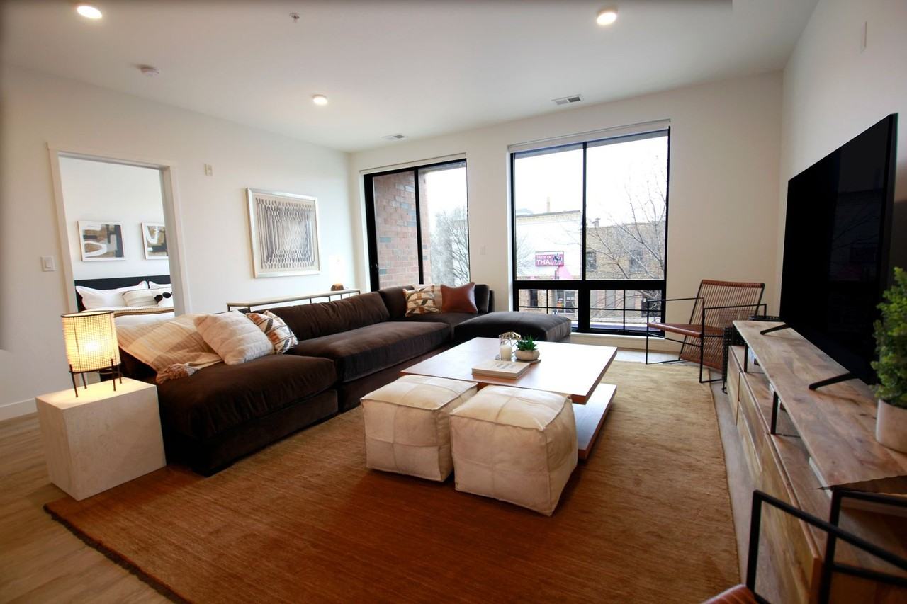 320 East College Avenue - Photo 2 of 11