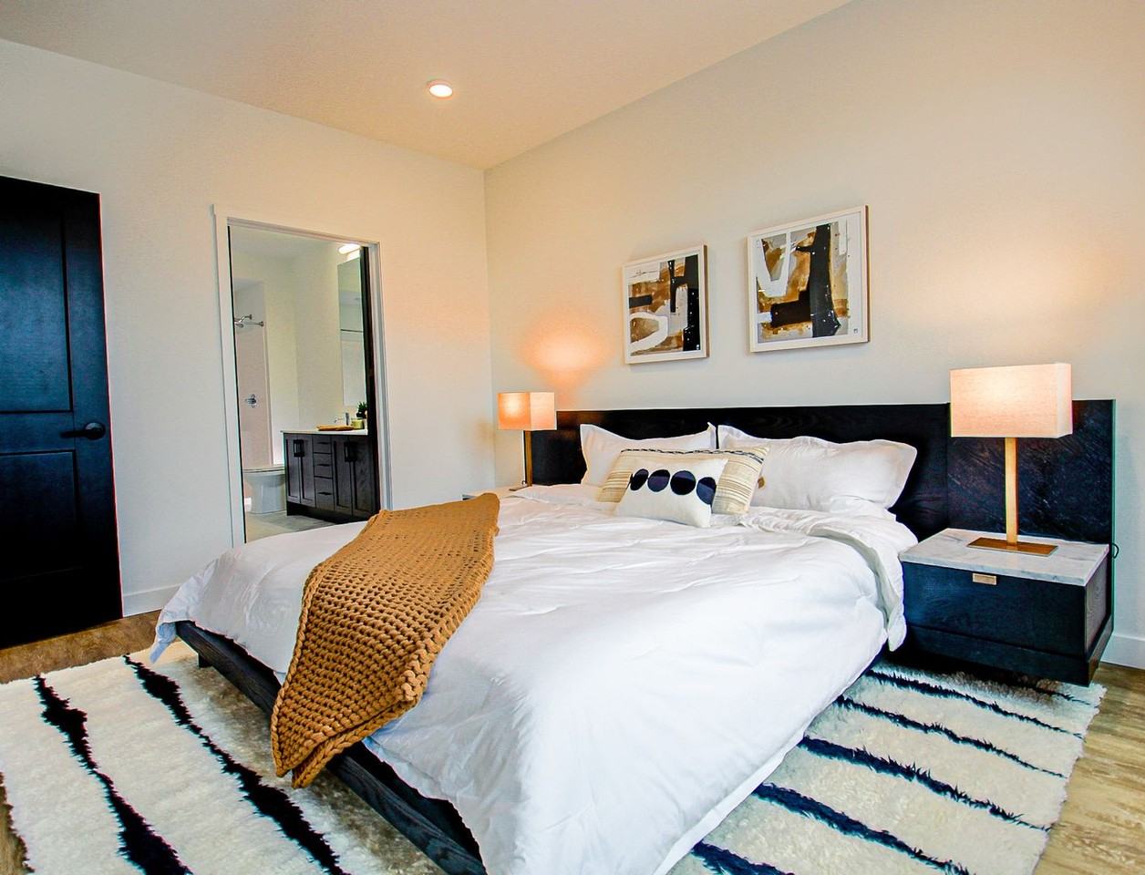 320 East College Avenue - Photo 3 of 11