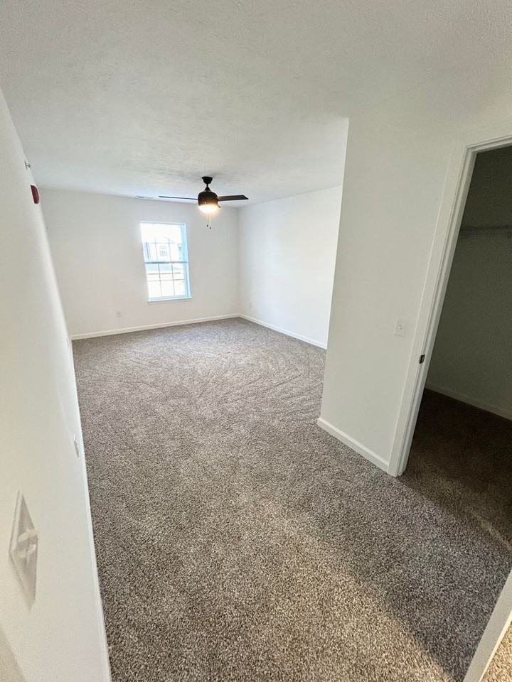 Sagamore Winds Apartments - Photo 7 of 50