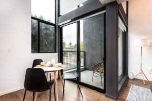 featured image of 1737 N Las Palmas Ave