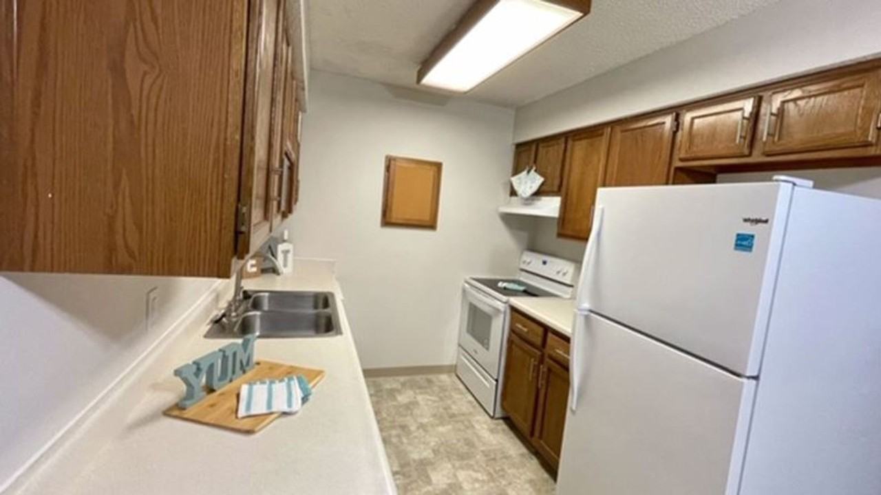 Willow Creek Apartments - Photo 3 of 50
