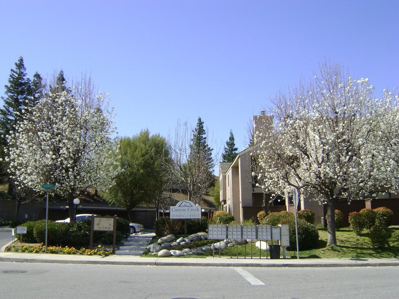 Canyon Creek Apartments - Photo 2 of 8