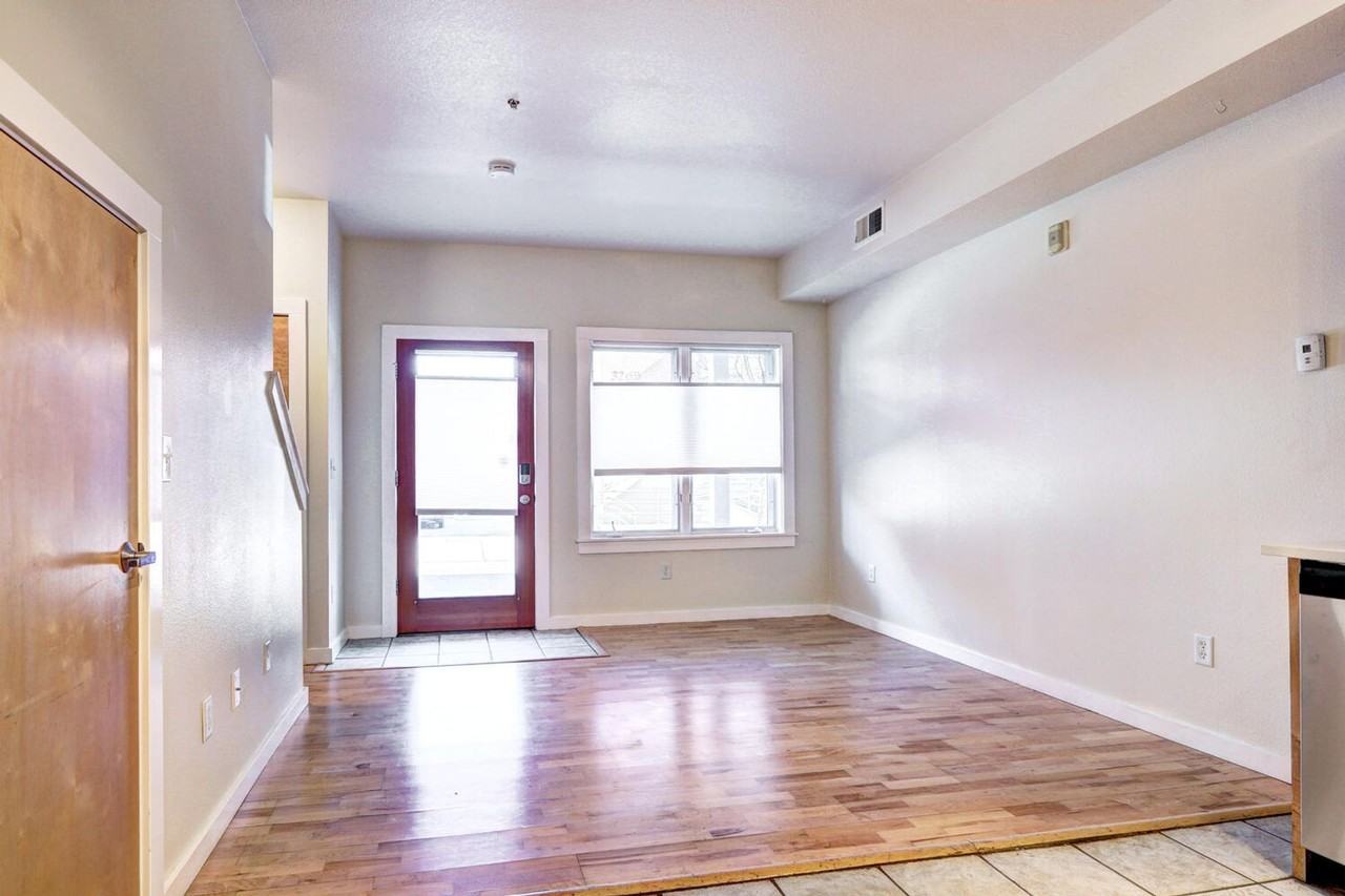 3244 Foundry Pl - Photo 6 of 29