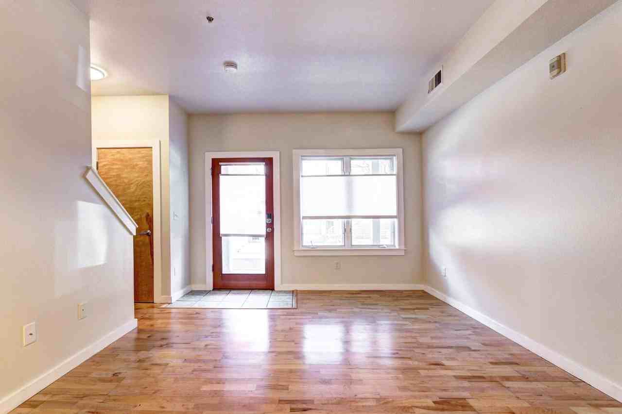 3244 Foundry Pl - Photo 7 of 29